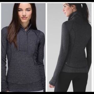 Lululemon pullover size 6 black and gray